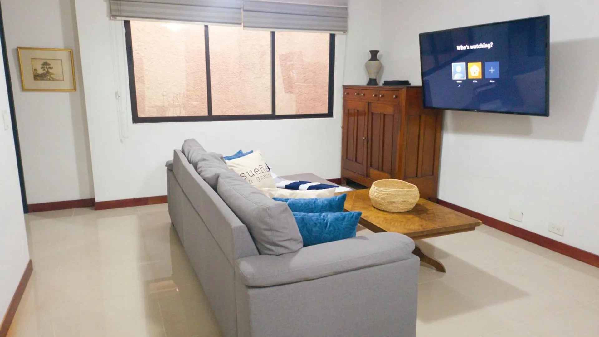 Center City Flats - Apartments In El Poblado Near Park Lleras, Medellin! 0*, Медельин