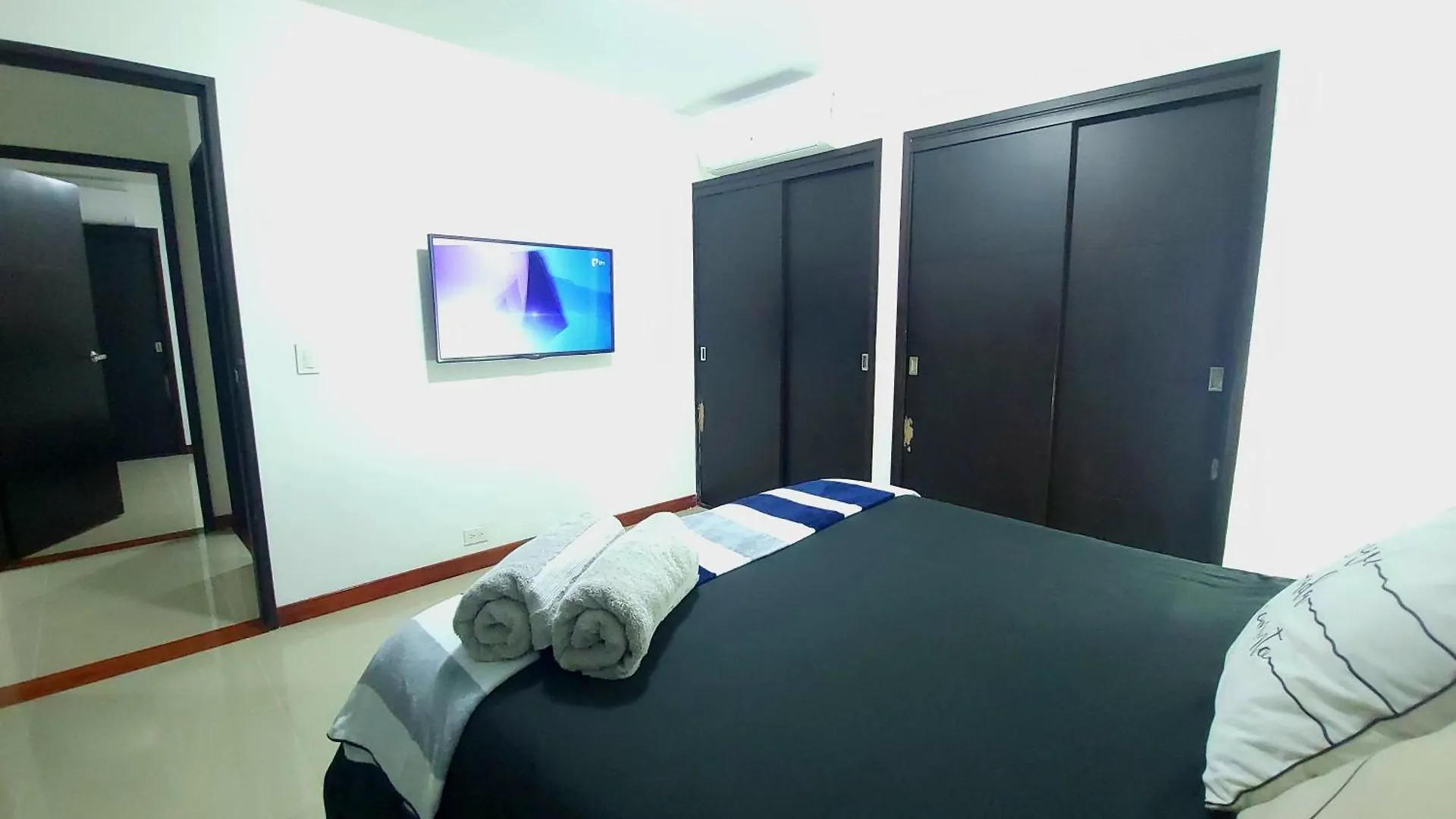 Center City Flats - Apartments In El Poblado Near Park Lleras, Medellin!