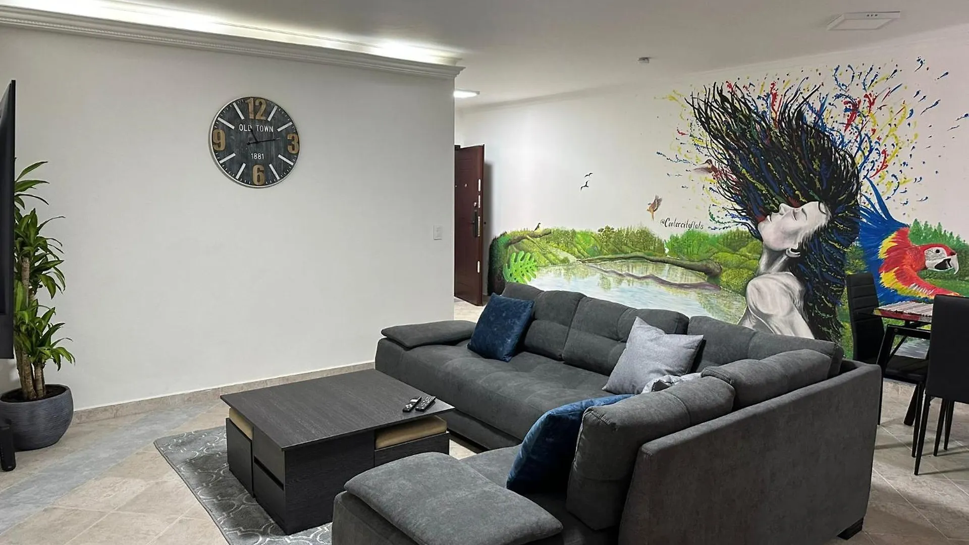 Center City Flats - Apartments In El Poblado Near Park Lleras, Medellin! 0*, Medellin