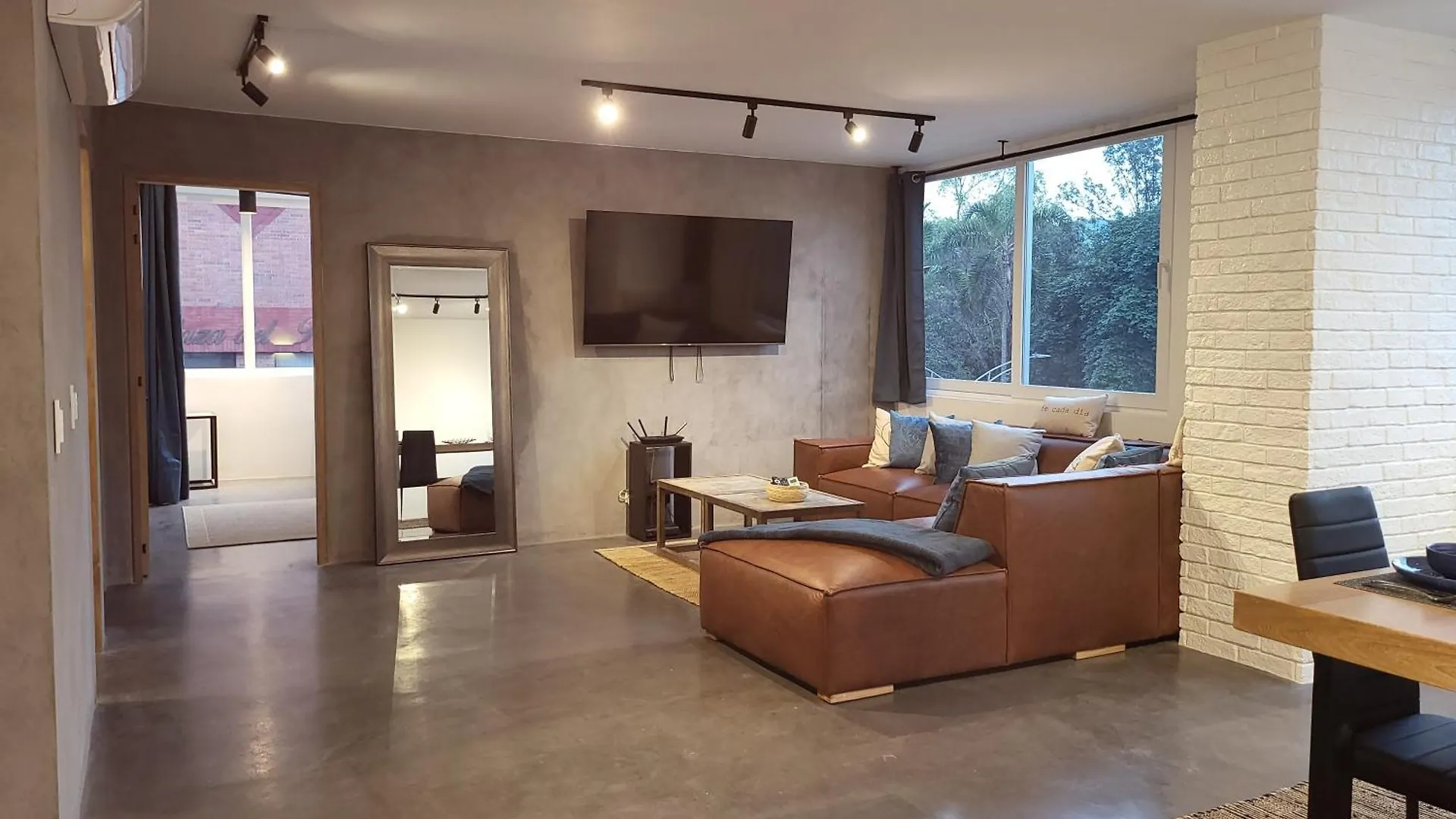 Center City Flats - Apartments In El Poblado Near Park Lleras, Medellin!